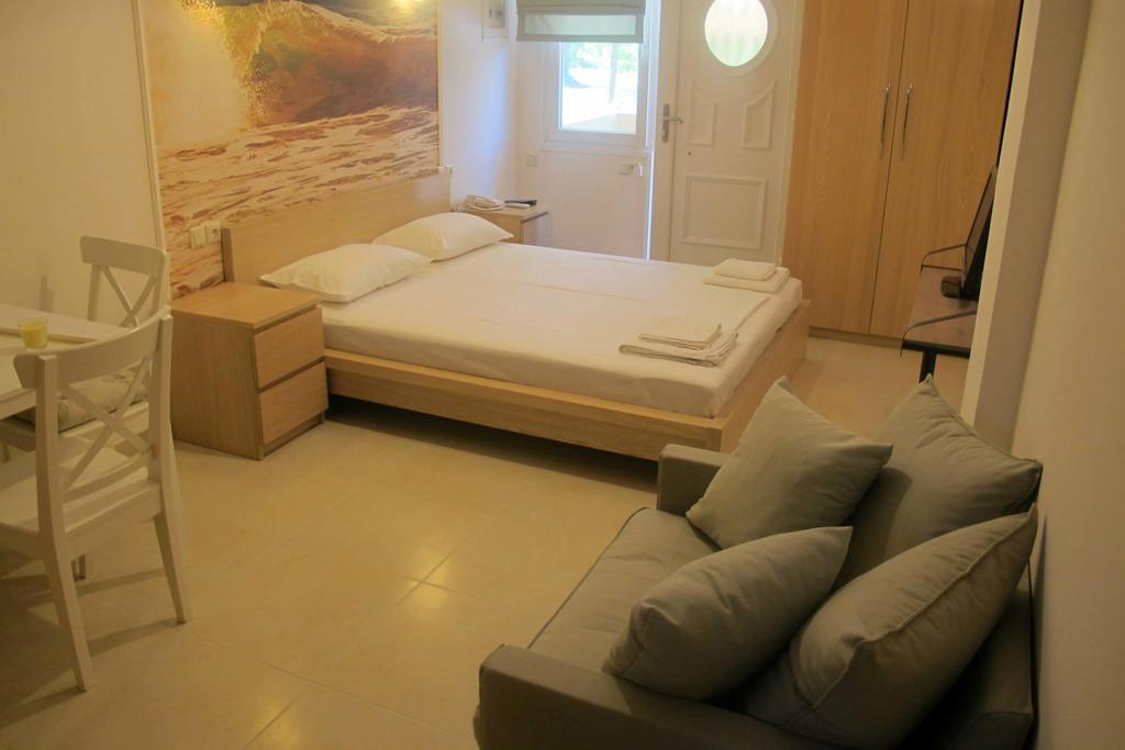Studios Ioulia Keramoti  Bilik gambar